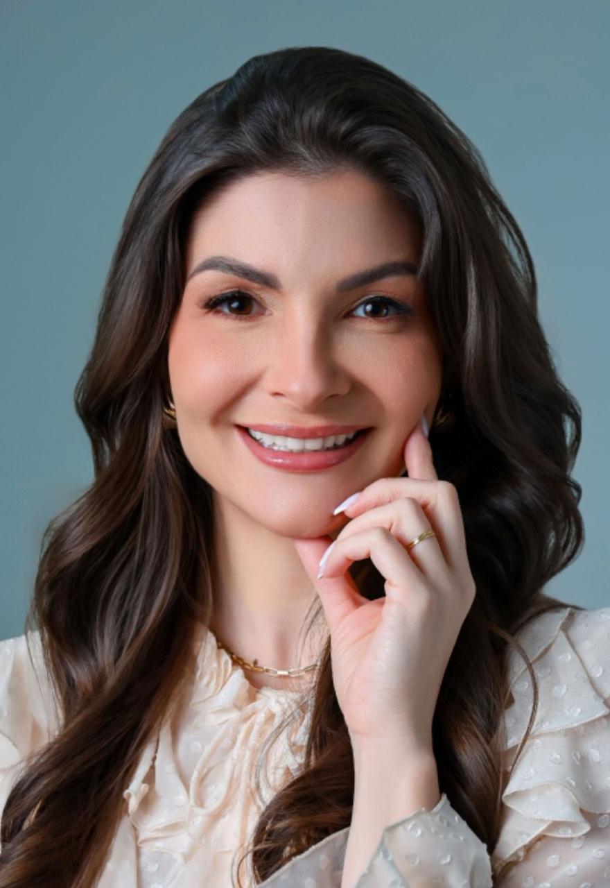 Dra. Camila Bortoluzzi